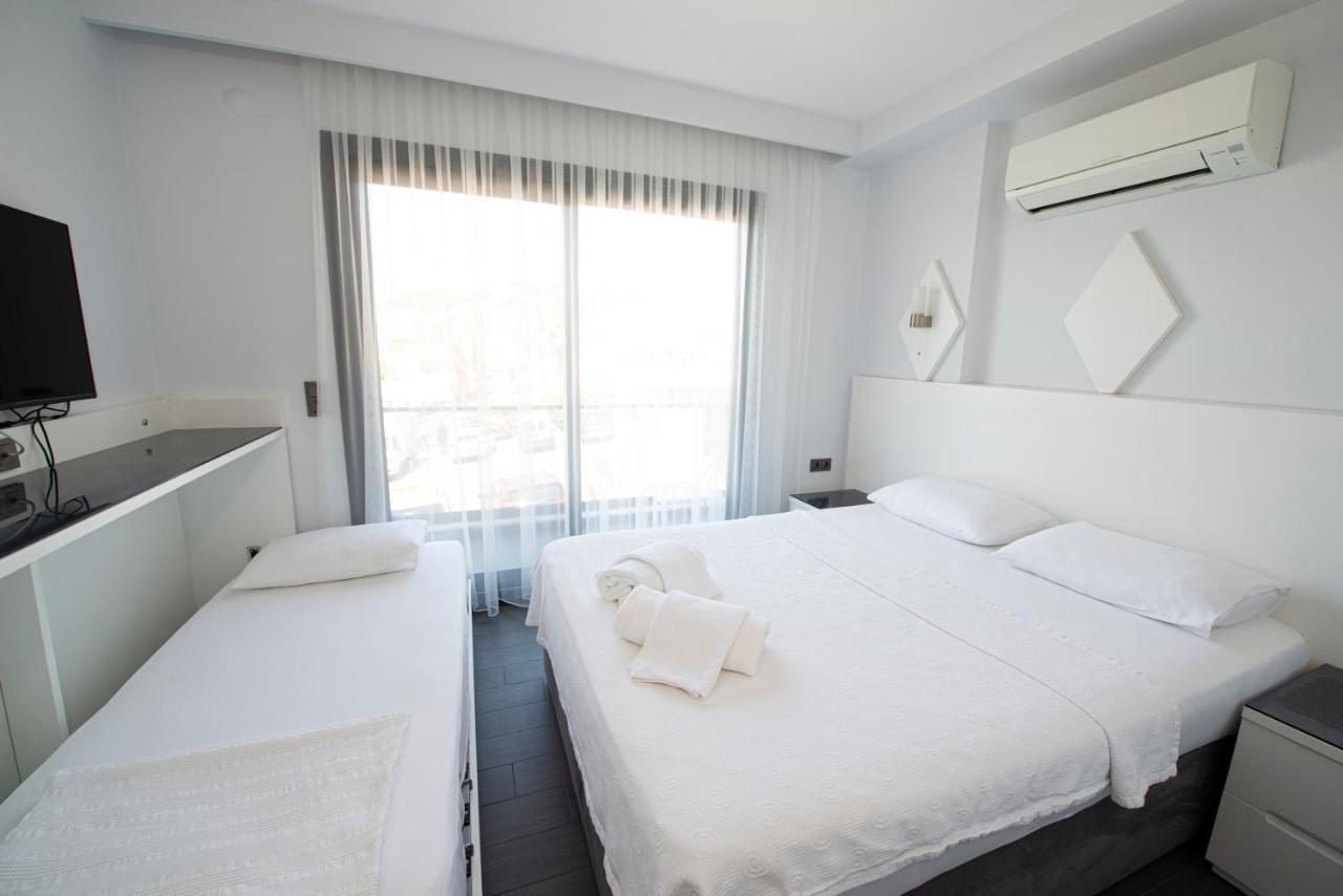 Mert Otel Cesme Exterior photo