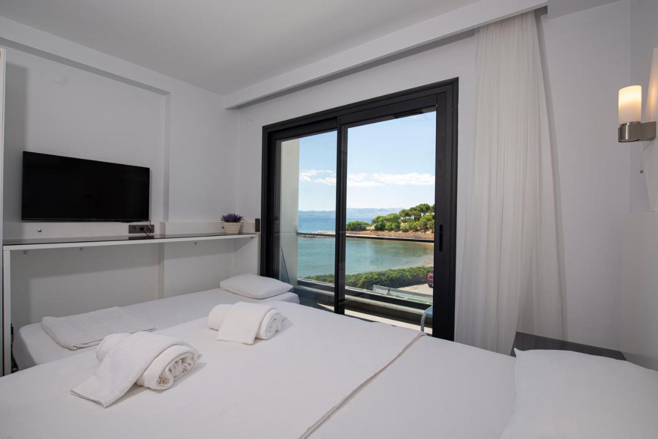 Mert Otel Cesme Exterior photo