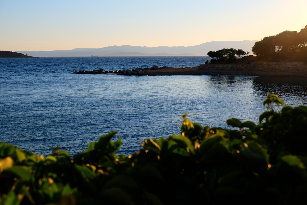 Mert Otel Cesme Exterior photo
